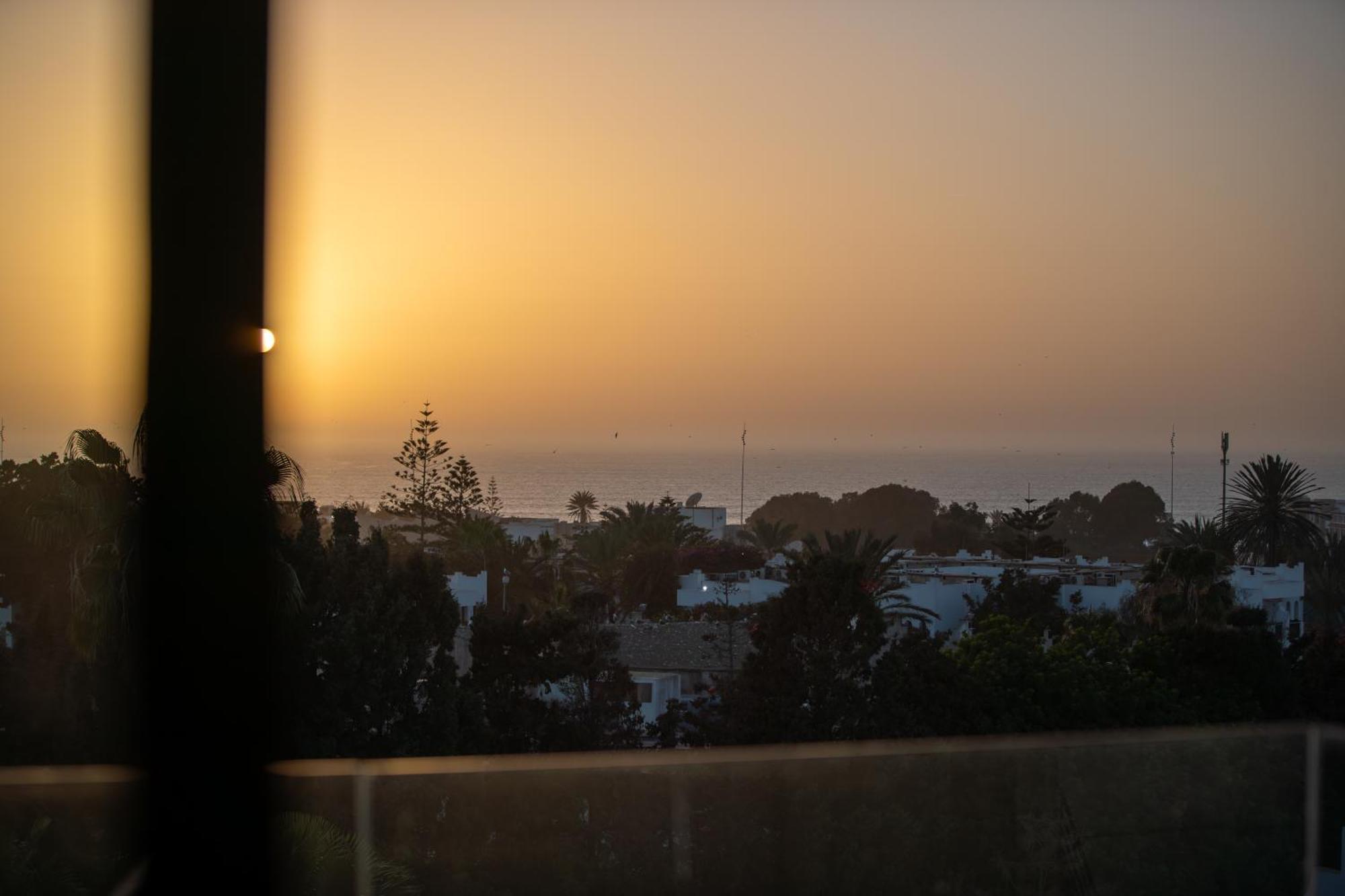 Dominium Palace Agadir Exteriör bild Sunset in El Jadida