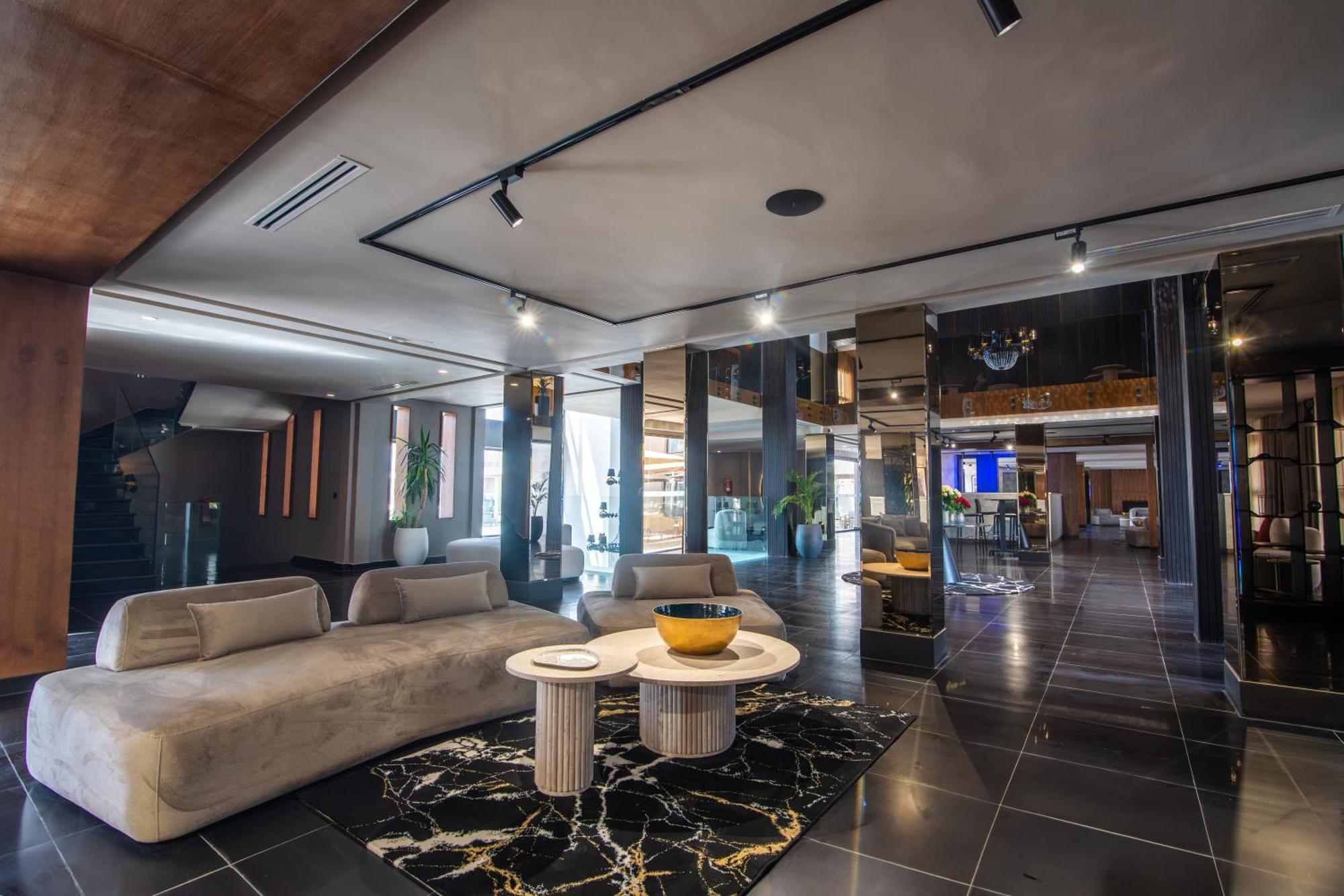 Dominium Palace Agadir Exteriör bild The lobby of the hotel